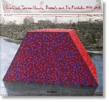 Christo and Jeanne-Claude. Barrels and The Mastaba 1958-2018 Goldberger Paul, Blackbourn Adam