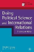 Doing Political Science and International Relations Savigny Heather, Marsden Lee