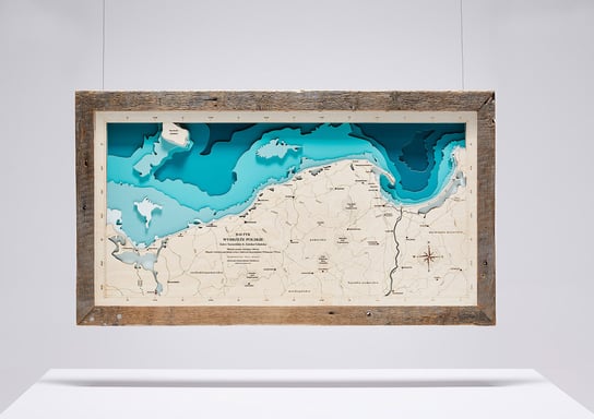 Drewniana Mapa Wybrzeże Bałtyku w ramie_turkus Avocado Pracownia Twórcza