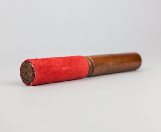 Drewniana pałeczka do misy z czerwonym aksamitem Phoenix