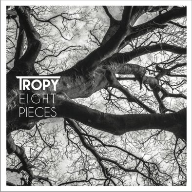 Eight Pieces Tropy