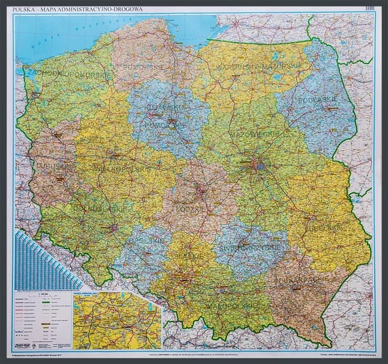 EkoGraf, Polska mapa ścienna administracyjno-drogowa z tablicami rejestracyjnymi na podkładzie w drewnianej ramie, 1:500 000 Eko Graf