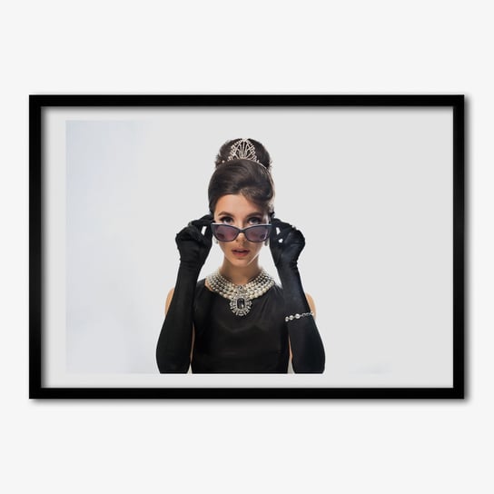 FotoObraz z ramką TULUP Kobieta w okularach 70x50 cm Tulup