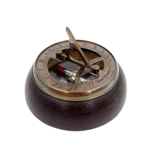 GiftDeco, Kompas i zegar słoneczny, ciemnobrązowy, 10x12x5,5 cm GIFTDECO