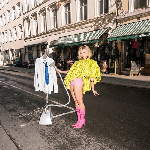 Handyman Hedda Mae