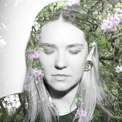 Harvester Karolina Czarnecka
