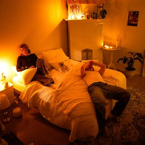 Huone Jaakko Kulta feat. Ellis