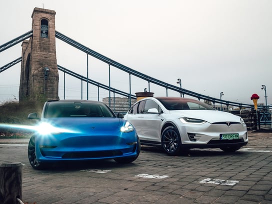 Jazda za kierownicą Tesli Model S | 3 | X | Y - 120 minut - Voucher Prezentowy GoTesla GoTesla