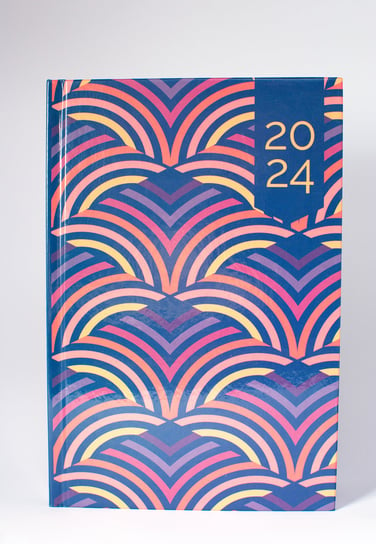 Kalendarz książkowy 2024 dzienny A5 Artsezon fioletowy Artsezon