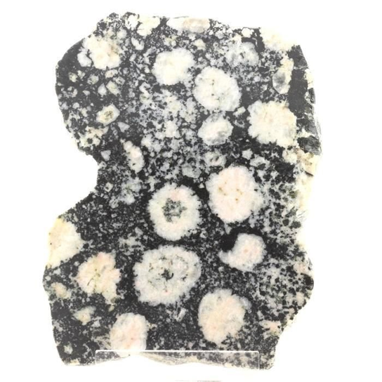 Kamienie i minerały. Dioryt kulisty. 2162,20 centów. Sainte-Lucie-de ...