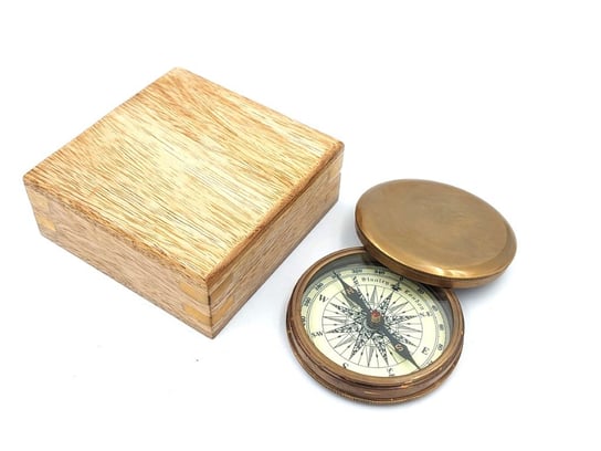 Kompas turystyczny w drewnianym pudełku Kemis - House of Gadgets
