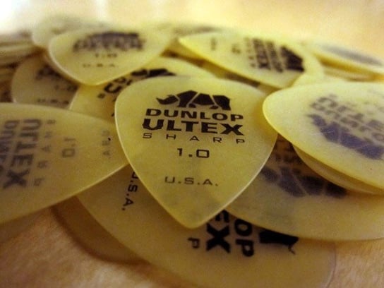 kostka gitarowa DUNLOP - ULTEX SHARP-grubość 0.73 Dunlop