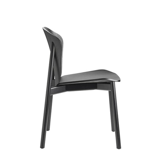 Krzesło Finn drewniane bejcowane czarne SCAB Design