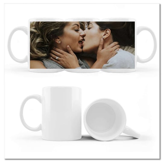 Kubek ceramiczny, Pocałunek kobiet, 330 ml, ZeSmakiem, biały ZeSmakiem