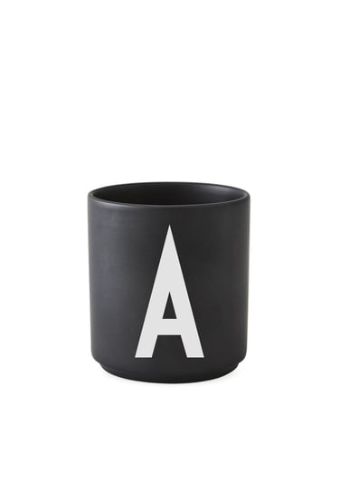 Kubek porcelanowy "A" DESIGN LETTERS, czarny, 300 ml Design Letters