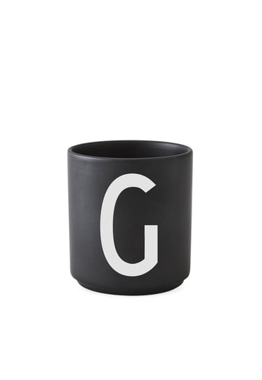 Kubek porcelanowy "G" DESIGN LETTERS, czarny, 300 ml Design Letters