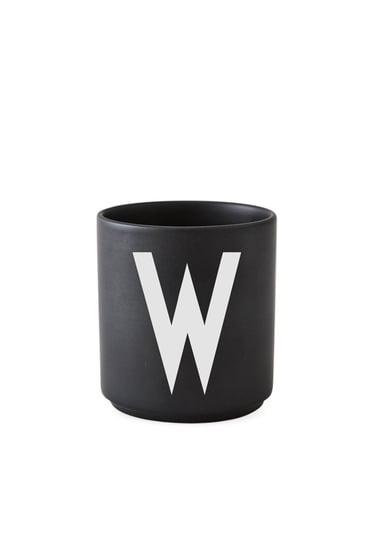 Kubek porcelanowy "W" DESIGN LETTERS, czarny, 300 ml Design Letters