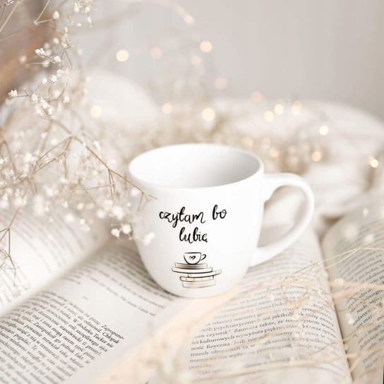 Kubek porcelanowy, z napisami, Czytam Bo Lubię, 300 ml, Nadzwyczajnie, biały Nadzwyczajnie