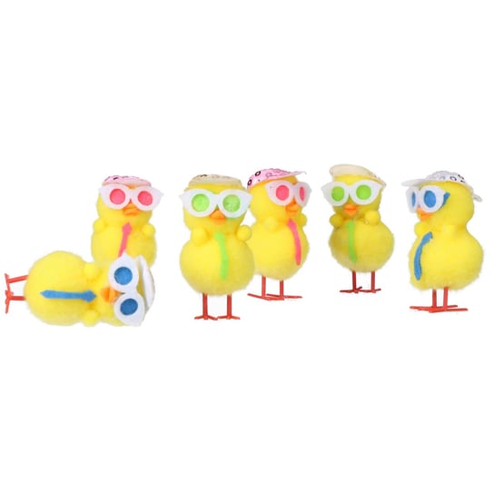 Kurczaki wielkanocne żółte w czapce i okularach ABC