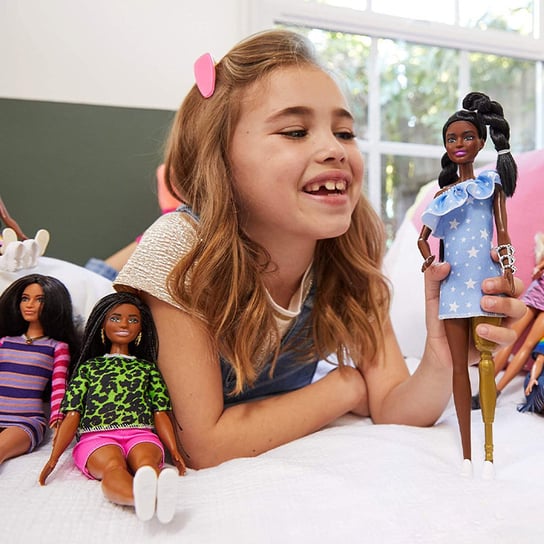 Lalka Barbie Fashionistas Z Protezą Ciemne Włosy Mattel