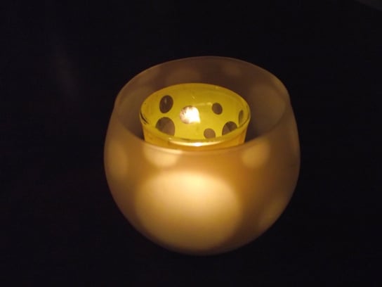 Lampka TEALIGHT podgrzewacz świecznik KÓŁKO żółta Lotmar