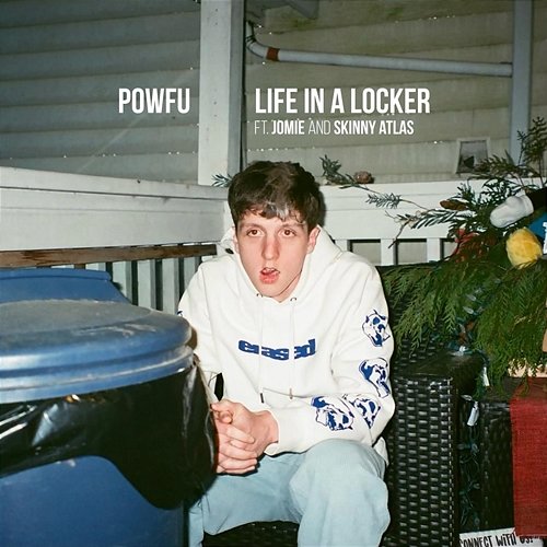 life in a locker Powfu, Jomie feat. Skinny Atlas