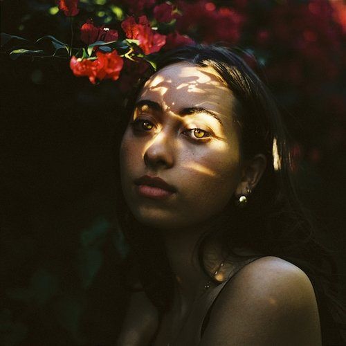 Lonely Sofía Valdés