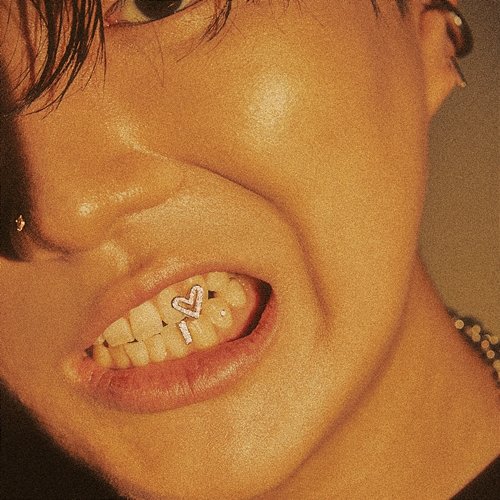 LOVE BITE Cri De Joie