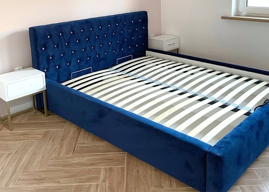 Łóżko Tapicerowane Z Kryształkami Pikowanym Oparciem 180x200 Monet / Meble Sypialnia Inna marka
