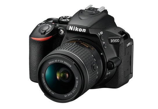 Lustrzanka NIKON D5600 + 18-55 AF-P VR Nikon