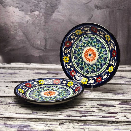 Mały talerz ceramiczny ręcznie malowany „Klementynka w borówkach” o średnicy 15cm Inny producent