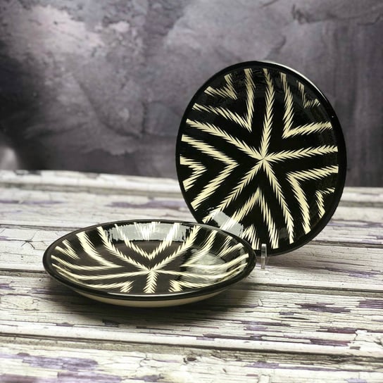 Mały talerz ceramiczny ręcznie zdobiony „Dzika zebra” o średnicy 15cm Inny producent