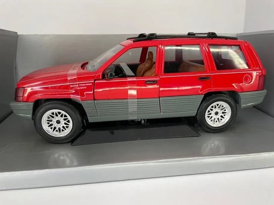 Mattel Jeep Grand Cherokee Red 1:18 4414 Mattel