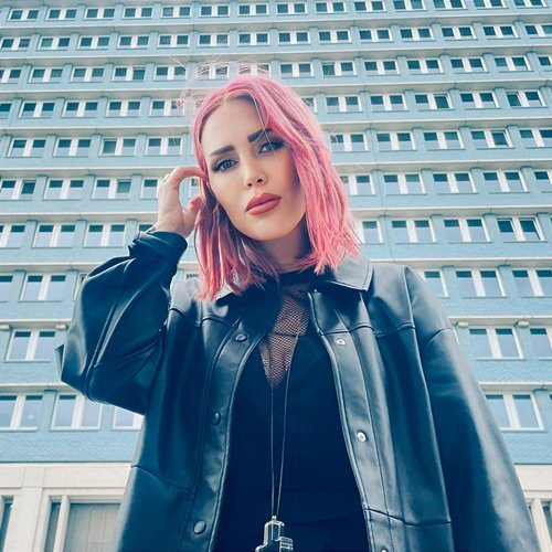 Mein Name ist Alexa Feser