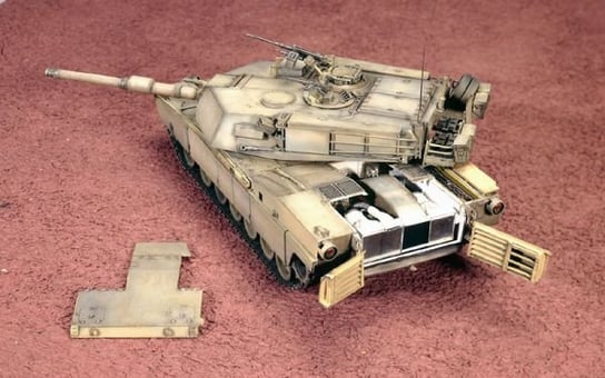 Model do sklejania M1 A1 Abrams Italeri