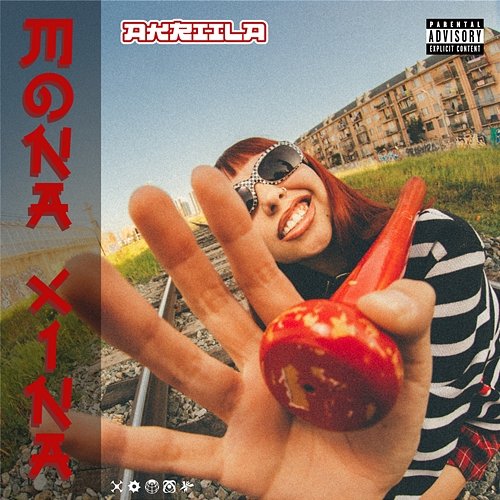 MONA XINA AKRIILA