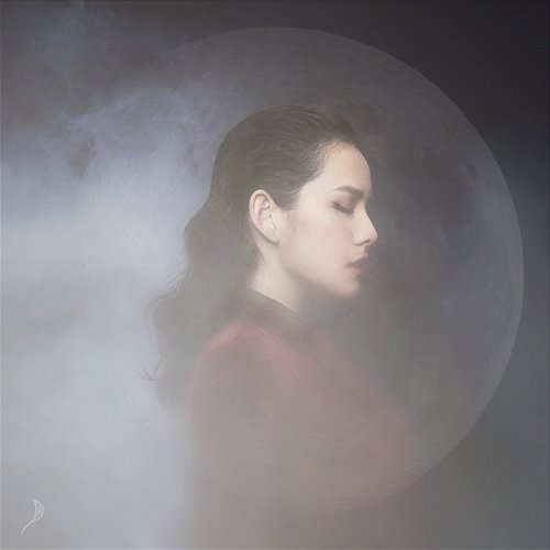 Moon DIANA WANG