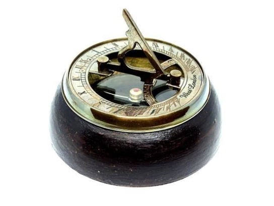 Mosiężny kompas i zegar słoneczny na podstawie drewnianej NC2865 UPOMINKARNIA