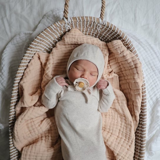 Mushie Pajacyk niemowlęcy wiązany 0-3 m Ivory Mushie