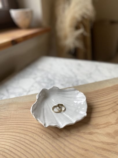 Muszelka Chmurka Ceramiczna Podstawka na Biżuterię Maison Fragile