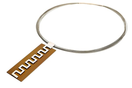 Naszyjnik srebrny z prostokątną blaszką z greckim wzorem na stalowych linkach AG ARTIS A.Głodowski próba 925 Sezam