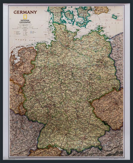 National Geographic, Niemcy Executive. Mapa ścienna polityczna na podkładzie w drewnianej ramie, 1:1 375 000 Opracowanie zbiorowe