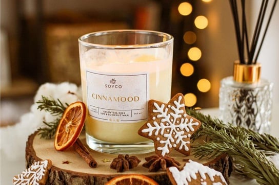 Naturalna świąteczna świeca zapachowa Cinnamood Soyco