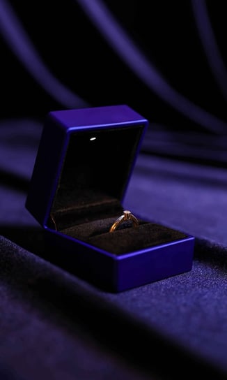 Niebieskie Kwadratowe Pudełko Na Pierścionek Zaręczynowy Wedding Dream
