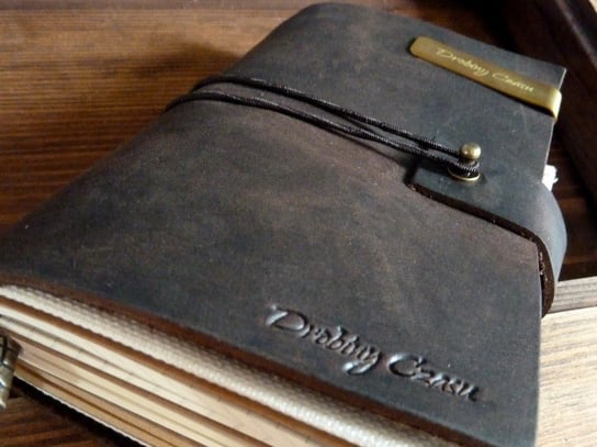 Notatnik Vintage midi notebook + akcesoria 615, ciemnobrązowy Drobiny Czasu