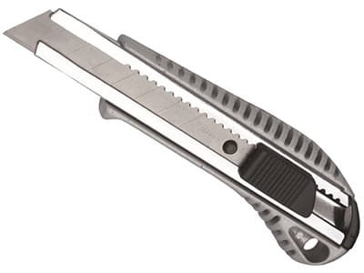 Nóż 18mm metalowy odłamywany M9017P Dedra