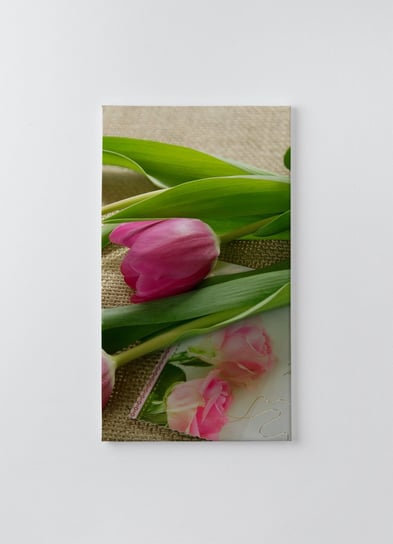 Obraz na płótnie HOMEPRINT, bukiet tulipanów i kartką urodzinową 50x100 cm HOMEPRINT