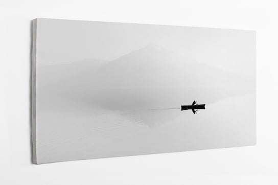Obraz na płótnie HOMEPRINT, mgła nad jeziorem, góry w tle, mężczyzna w łodzi z wiosłem 140x70 cm HOMEPRINT