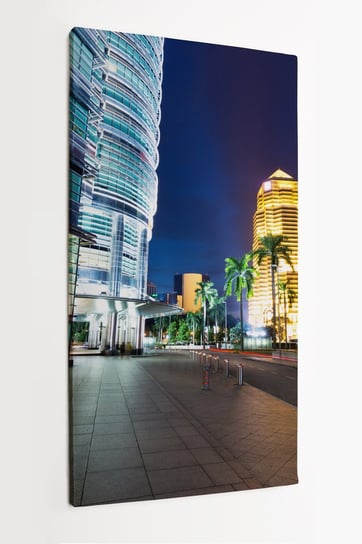 Obraz na płótnie HOMEPRINT, nocny krajobraz miasta, budynki, Kuala Lumpur, Malezja 50x100 cm HOMEPRINT