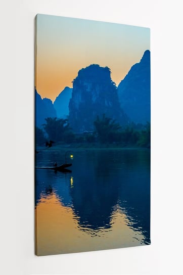 Obraz na płótnie HOMEPRINT, sylwetka rybaka na łodzi, rzeka chińska, Chiny , Azja 50x100 cm HOMEPRINT